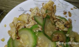 网红吃茭瓜,口感独特引网友热议